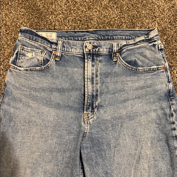 GAP Women's 90s Loose High Rise Straight Leg Jeans Light Blue size 30/10 Ripped - Picture 5 of 11